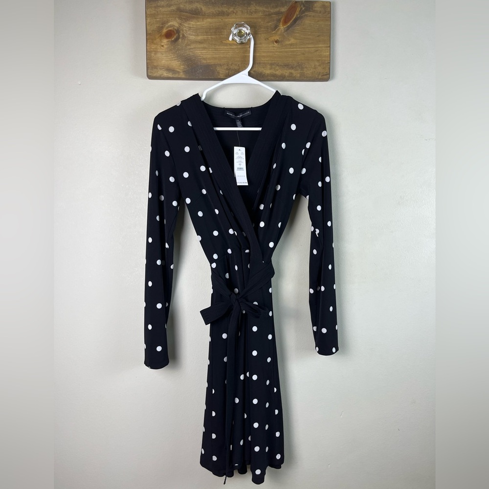NWT White House Black Market Reversible Size 2 Dress black & white Polkadot